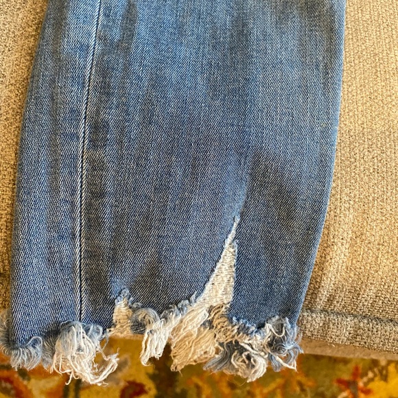 ZARA Women Size 8 Jeans! - Picture 3 of 6